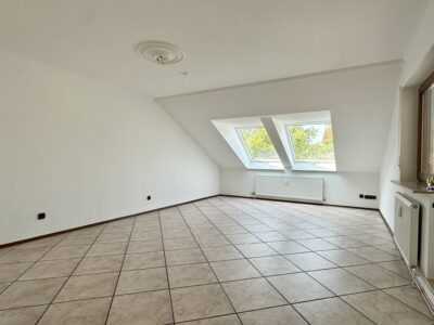 Wunderschöne 3-Zimmer-Wohnung auf dem Buckenberg!, 75175 Pforzheim, Dachgeschosswohnung
